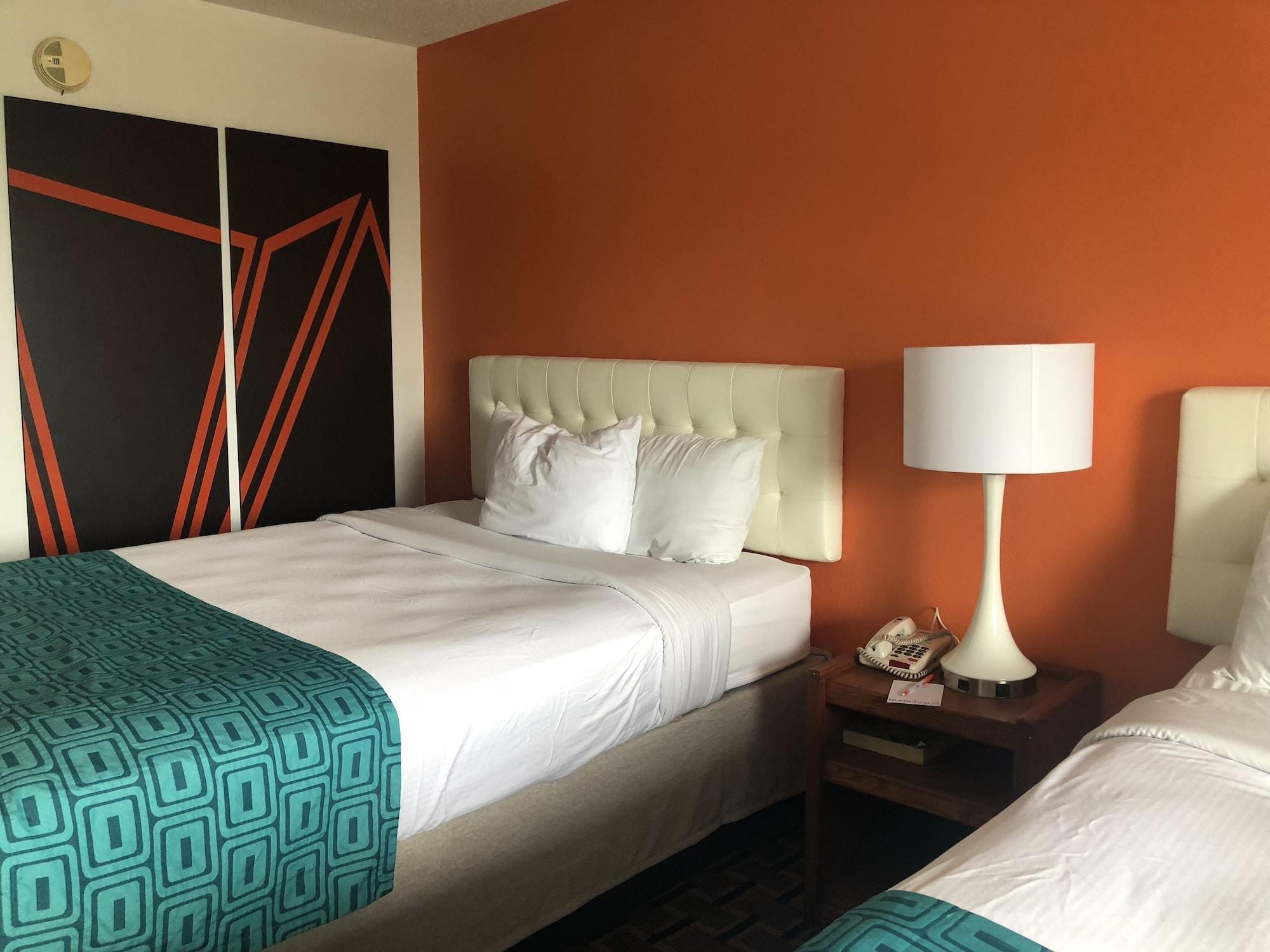 Howard Johnson By Wyndham Airport Луисвил Екстериор снимка